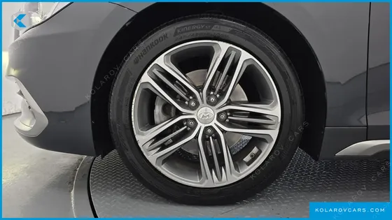 HYUNDAI GRANDEUR 3.0 LPI EXCLUSIVE (RENTAL CAR)