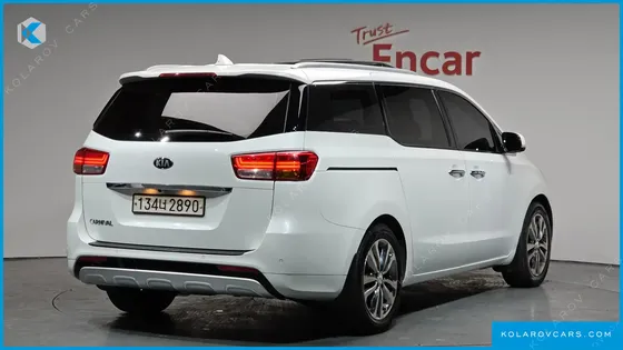 KIA CARNIVAL 9-SEATER NOBLESSE SPECIAL