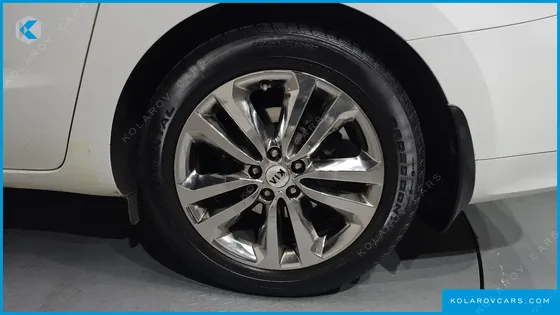KIA CARNIVAL 9-SEATER NOBLESSE SPECIAL