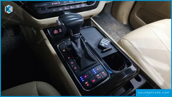 KIA CARNIVAL 9-SEATER NOBLESSE SPECIAL