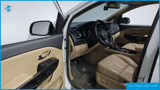 KIA CARNIVAL 9-SEATER NOBLESSE SPECIAL