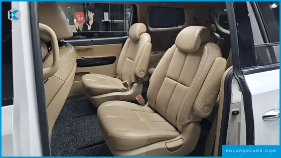 KIA CARNIVAL 9-SEATER NOBLESSE SPECIAL