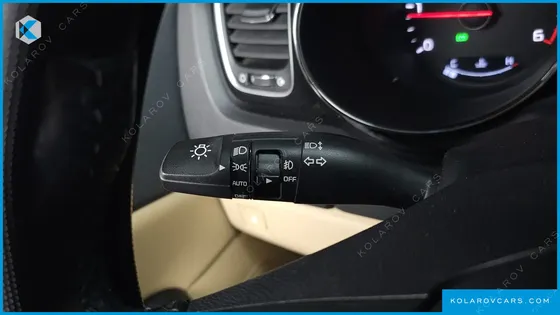 KIA CARNIVAL 9-SEATER NOBLESSE SPECIAL