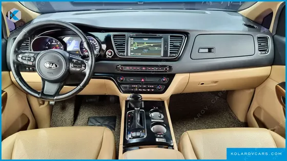 KIA CARNIVAL 9-SEATER HI-LIMOUSINE