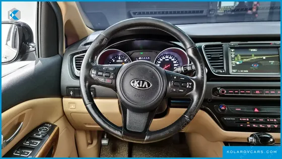 KIA CARNIVAL 9-SEATER HI-LIMOUSINE