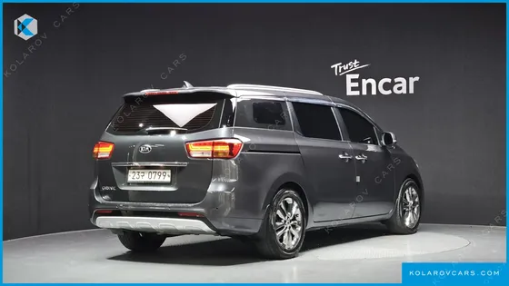 KIA CARNIVAL 9-SEATER PRESTIGE
