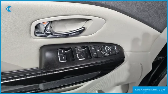 KIA CARNIVAL 9-SEATER PRESTIGE