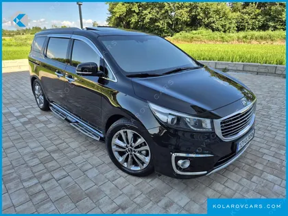 KIA CARNIVAL 9-SEATER NOBLESSE