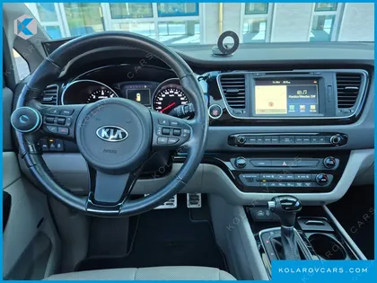 KIA CARNIVAL 9-SEATER NOBLESSE