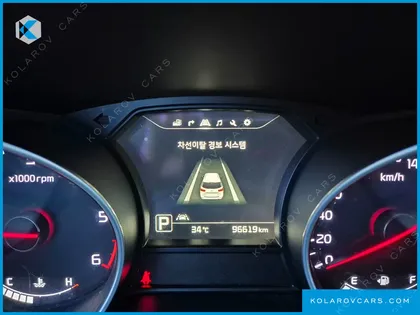 KIA CARNIVAL 9-SEATER NOBLESSE