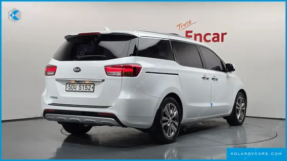 KIA CARNIVAL 9-SEATER NOBLESSE SPECIAL