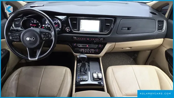 KIA CARNIVAL 7-SEATER LIMOUSINE