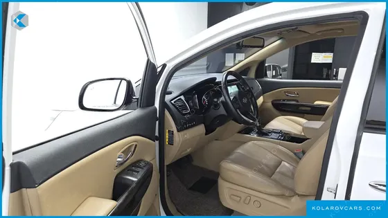 KIA CARNIVAL 7-SEATER LIMOUSINE