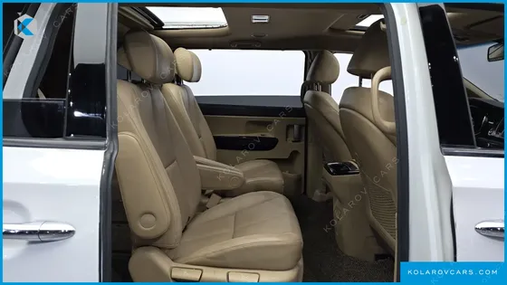KIA CARNIVAL 7-SEATER LIMOUSINE