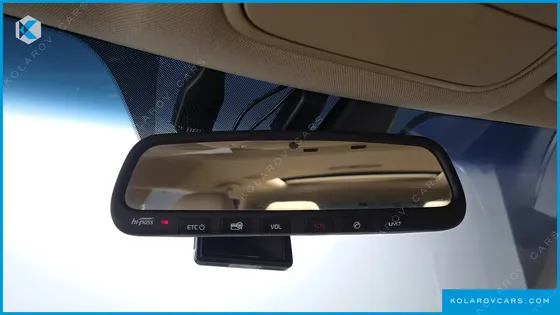 KIA CARNIVAL 7-SEATER LIMOUSINE