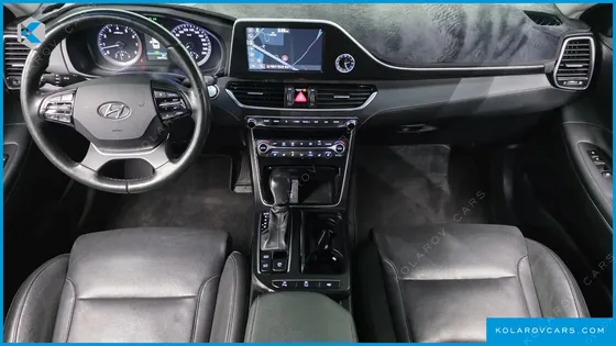 HYUNDAI GRANDEUR 3.0 LPI EXCLUSIVE (RENTAL CAR)