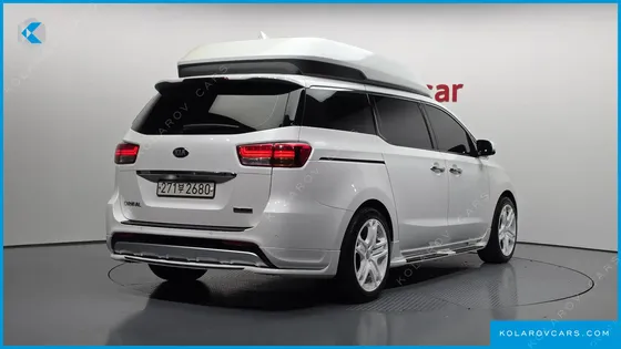 KIA CARNIVAL 9-SEATER HI-LIMOUSINE