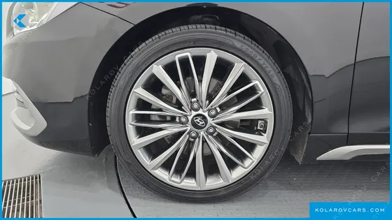 HYUNDAI GRANDEUR 3.0 EXCLUSIVE
