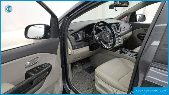 KIA CARNIVAL 11-SEATER LUXURY