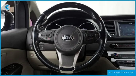 KIA CARNIVAL 11-SEATER LUXURY