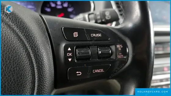 KIA CARNIVAL 11-SEATER LUXURY