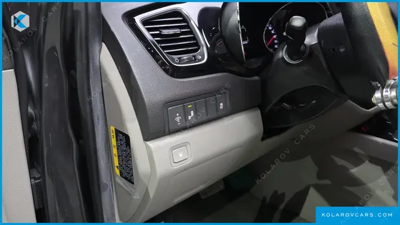 KIA CARNIVAL 7-SEATER LIMOUSINE