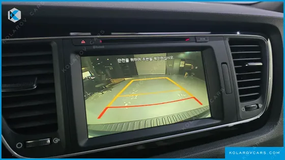 KIA CARNIVAL 9-SEATER PRESTIGE