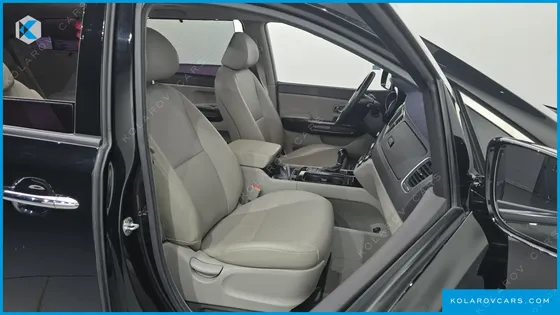 KIA CARNIVAL 9-SEATER PRESTIGE