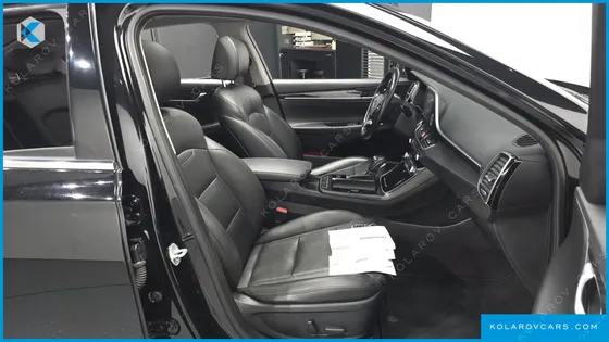 HYUNDAI GRANDEUR 2.4 MODERN BASIC (RENTAL CAR)