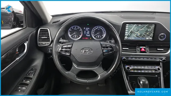 HYUNDAI GRANDEUR 2.4 MODERN BASIC (RENTAL CAR)