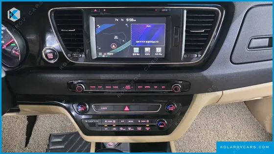 KIA CARNIVAL 9-SEATER NOBLESSE