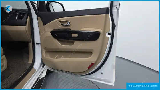 KIA CARNIVAL 9-SEATER NOBLESSE