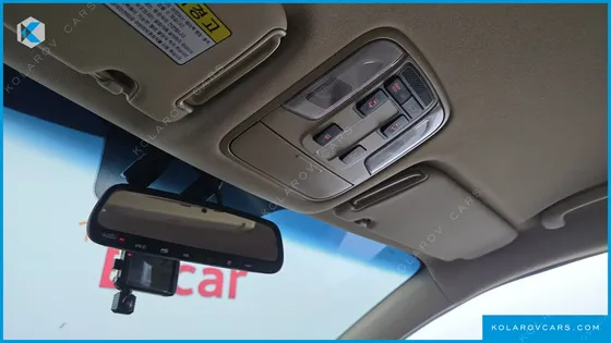 KIA CARNIVAL 9-SEATER NOBLESSE