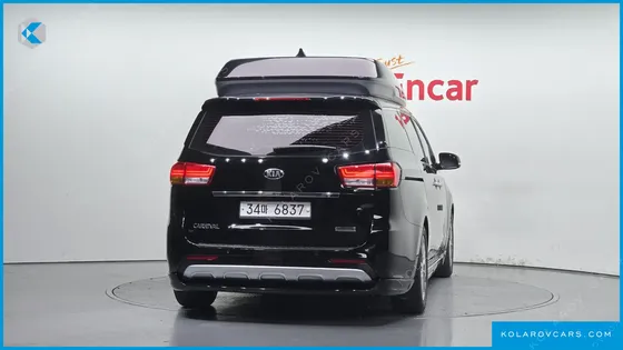KIA CARNIVAL 9-SEATER HI-LIMOUSINE
