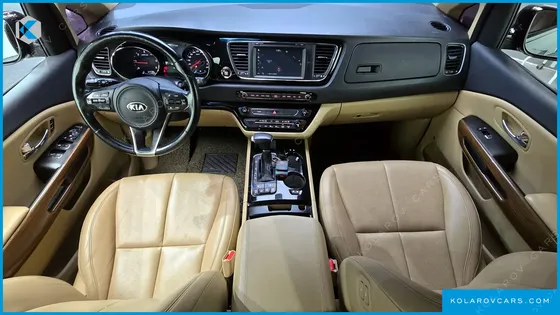 KIA CARNIVAL 9-SEATER HI-LIMOUSINE