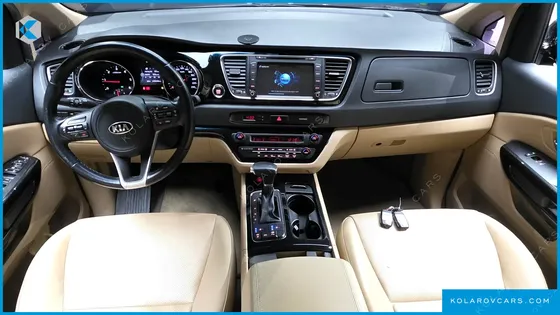 KIA CARNIVAL 9-SEATER PRESTIGE