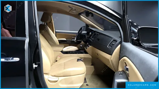 KIA CARNIVAL 9-SEATER PRESTIGE