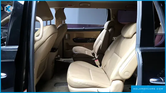 KIA CARNIVAL 9-SEATER PRESTIGE