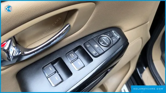 KIA CARNIVAL 9-SEATER PRESTIGE