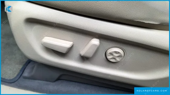 KIA CARNIVAL 9-SEATER PRESTIGE