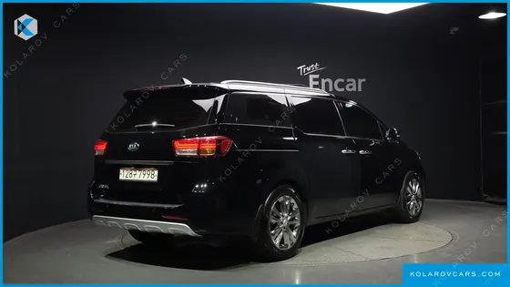 KIA CARNIVAL 9-SEATER PRESTIGE