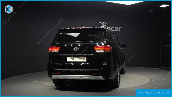 KIA CARNIVAL 9-SEATER PRESTIGE