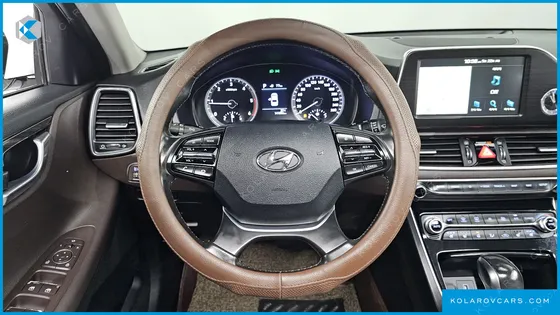 HYUNDAI GRANDEUR 2.2 DIESEL PREMIUM
