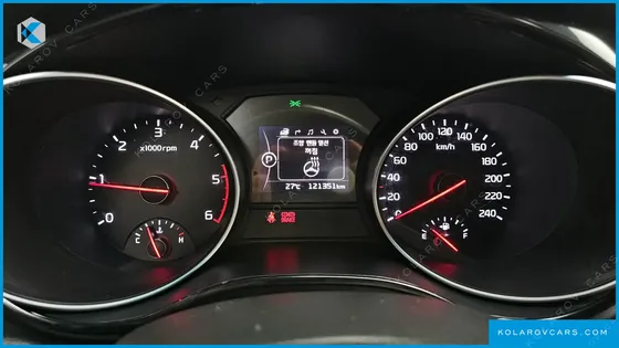 KIA CARNIVAL 9-SEATER PRESTIGE