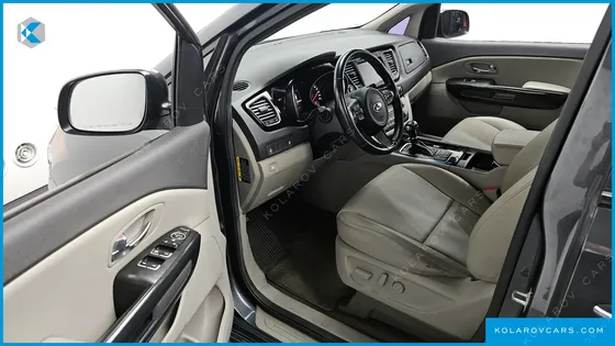 KIA CARNIVAL 9-SEATER PRESTIGE