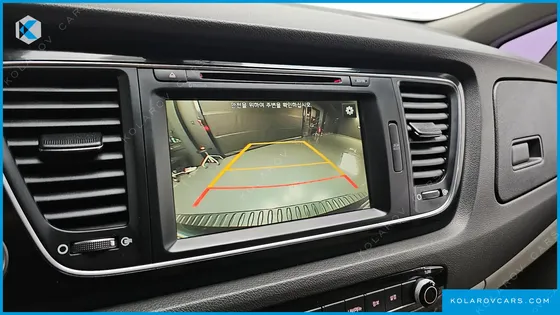 KIA CARNIVAL 9-SEATER PRESTIGE