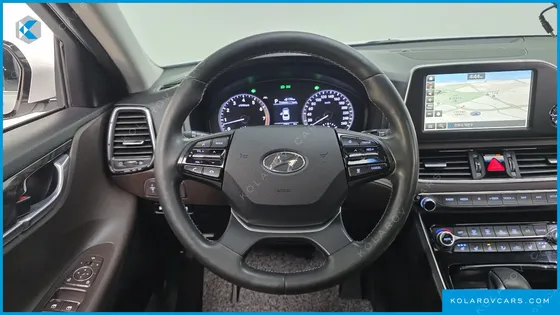HYUNDAI GRANDEUR 2.4 PREMIUM