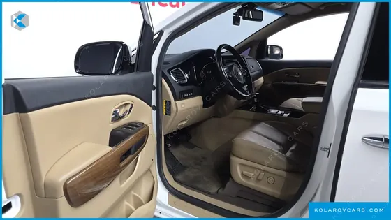 KIA CARNIVAL 9-SEATER HI-LIMOUSINE