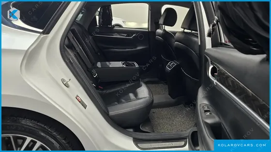 HYUNDAI GRANDEUR 2.4 PREMIUM
