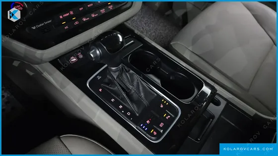 KIA CARNIVAL 9-SEATER PRESTIGE